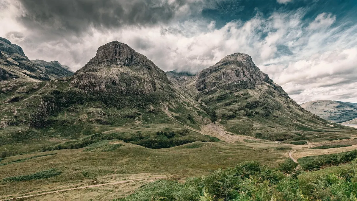 Five Curious Follies to Visit in Scotland This Autumn